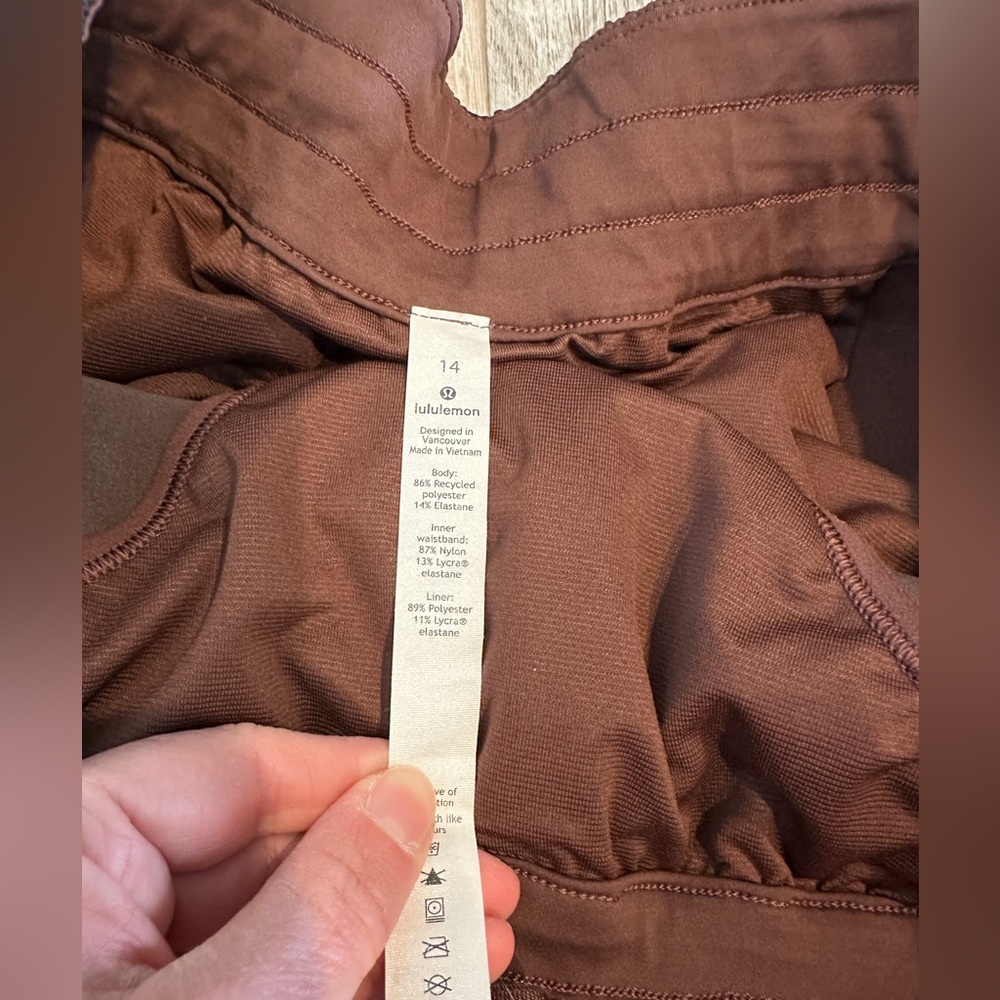Lululemon Tracker Short V *4" Heritage 365 Camo Brown Earth Multi sz 14 - Picture 5 of 7